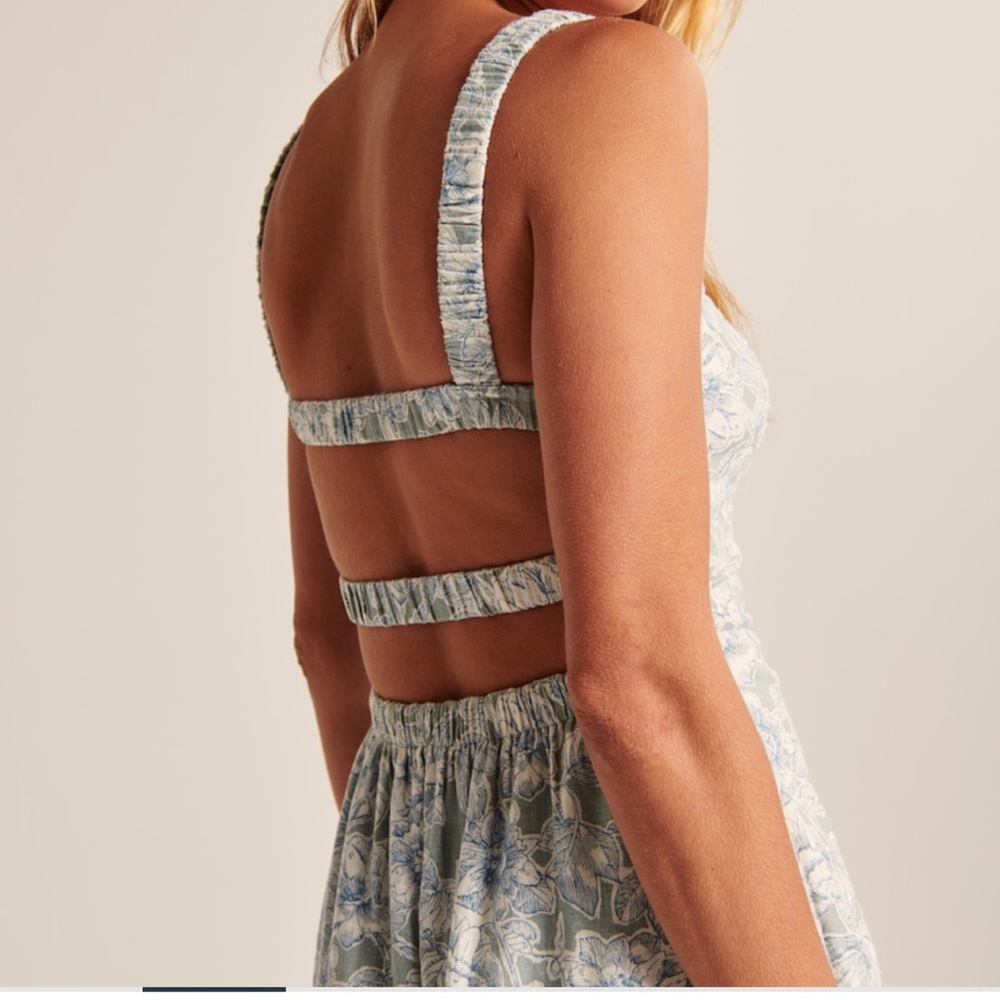 COPY - Abercrombie Scrunchie strap skirt dress